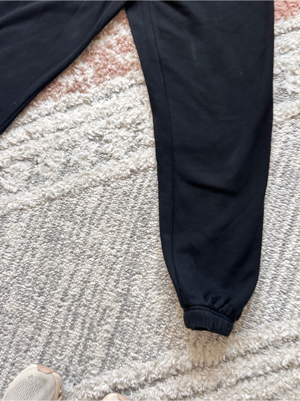 🖤 White 🖤 Fox 🦊 Boutique Off Stage Onxy Vol.3 Sweatpants Black on Black Joggers - Picture 7 of 10